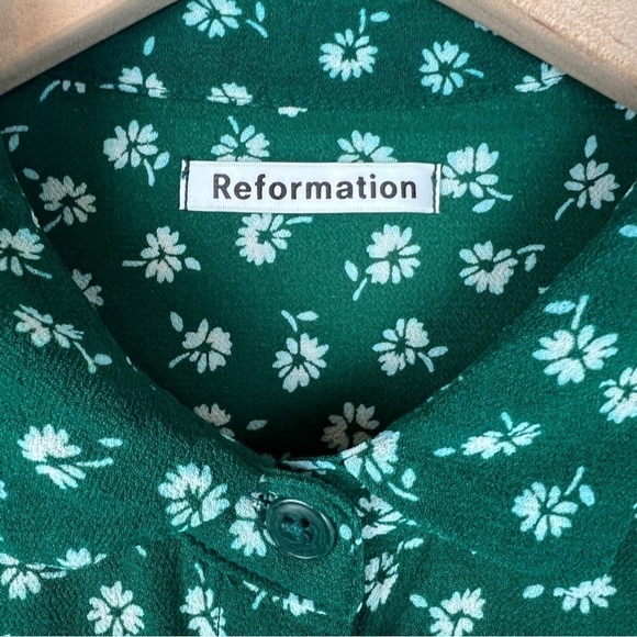 Reformation Violet Blouse Rosemary Green - Picture 4 of 5